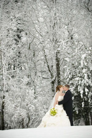 And finally how jawdroppingly gorgeous is this wedding photograph